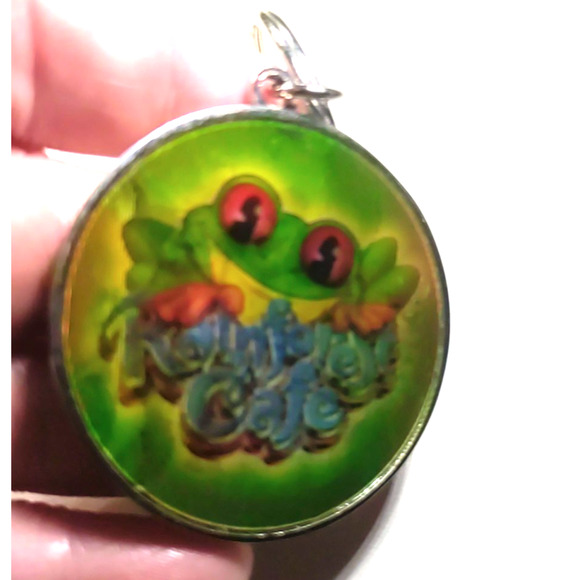 Rain Forrest Cafe Keychain Frog Restaurant souvenir - Picture 1 of 4